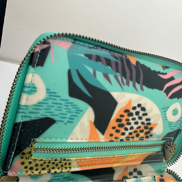 Wander Vibrant Tropical Artistic Print Zippered Wallet Abstract Floral Motifs - Picture 11 of 15